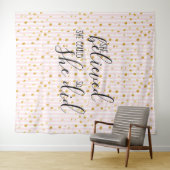 Tenture Gold & Pink Stripe Dot Elle Croyait Qu'Elle Pourra (En situation (horizontale))