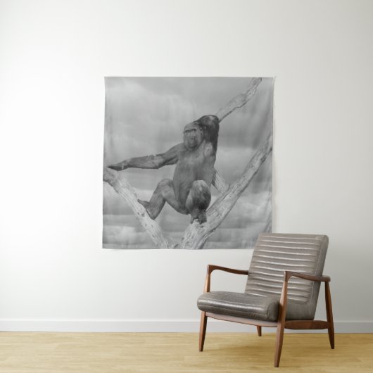 Tenture Gorille Posée Sur Un Arbre (En situation)