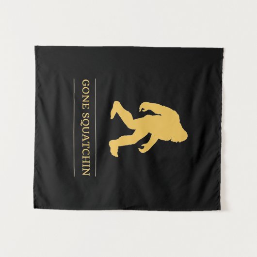 Tenture Grand Squatchin allé par pied drôle Sasquatch (Devant (Horizontal))