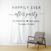 Tenture Heureusement Jamais Après La Réception De Mariage  (En situation)