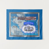 Tenture Incroyable parachutiste américain et drapeau (Devant (Horizontal))