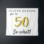Tenture Inspirationnel 50e anniversaire de fête Contexte<br><div class="desc">Inspirationnel 50e anniversaire de la fête de fond. Citation amusante et inspirante 50 alors que pour lui ou pour elle. Utilisez les tapisseries comme toile de fond pour la fête du 50e anniversaire. Personnalisez-le avec votre nom et votre âge.</div>