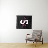 Tenture Joli nom et monogramme | Noir Blanc et Rose (En situation (horizontale))