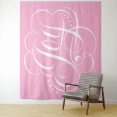 Tenture JOY Calligraphy Lettering Calm Happy Pink (En situation)