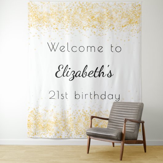 Tenture Joyeux anniversaire blanc or pailleté nom élégant (En situation)