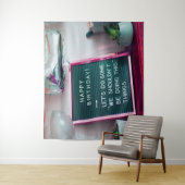 Tenture Joyeux Anniversaire! Drôle de mauvais garnement (En situation)