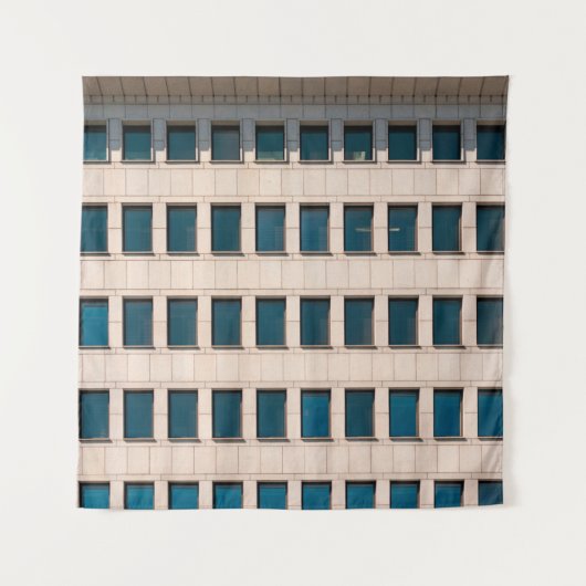 Tenture La façade du bâtiment moderne de forme rectangulai (Devant)