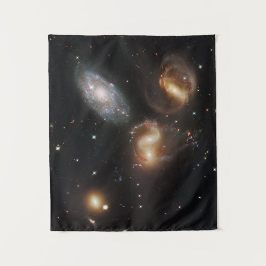 Tenture La quintette de Stephan : Une épave galaxie galact (Devant)