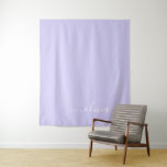 Tenture Lavande Purple Script Moderne Fille Monogramme Nom<br><div class="desc">Lavande Purple Simple Script Monogramme Nom et Tapisserie initiale. Cela rend le cadeau parfait pour 16 ans,  mariage,  douche nuptiale,  anniversaire,  baby shower ou bachelorette pour quelqu'un qui aime le luxe glam et les styles chic.</div>