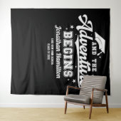 Tenture L'Aventure Commence Fond de fête de remise de dipl (En situation (horizontale))