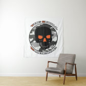 Tenture Le guerrier du crâne (En situation)