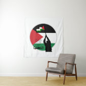 Tenture Libérez la Palestine en arabe (En situation)