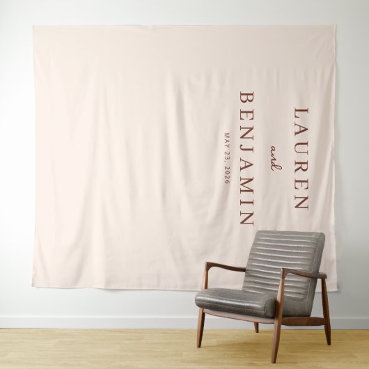 TENTURE ___LLMGEN___ 28 (En situation (horizontale))