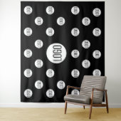 Tenture Logo blanc sur noir, entreprise en pas à pas (En situation)