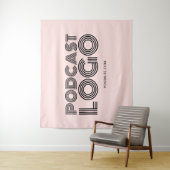 Tenture Logo de podcast moderne rose pastel (En situation)