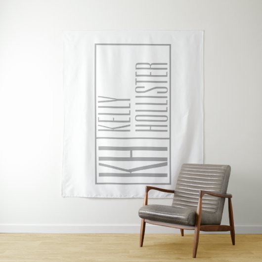 Tenture Logo Moderne Grey Initiales & Nom (En situation)