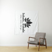 Tenture Lotus Tranquille : Inhale, Inspiration Exhale (En situation (horizontale))