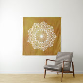 Tenture Mandala blanc sur fond doré (En situation (horizontale))