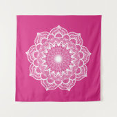 Tenture Mandala blanc sur fond rose (Devant)