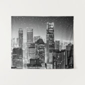 Tenture Manhattan Under the Stars en noir et blanc (Devant (Horizontal))