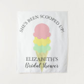 Tenture Mariage avec Crème Glacée Servie à la Cuillère (Devant)