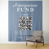 Tenture Mariage Bleu Poussiéreux | Code QR du Fonds de Lun (En situation)