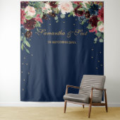 Tenture Mariage boho bleu bordeaux et bleu marine (En situation)