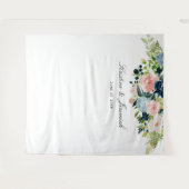 Tenture Mariage Élégant Bleu Nuit Rose Fleurie (Devant (Horizontal))