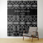 Tenture Mariage gothique au tourbillon noir et blanc (En situation)