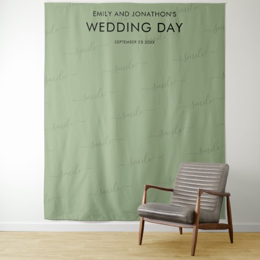 Tenture Mariage Photobooooooth Contexte Typographie Sage G (En situation)
