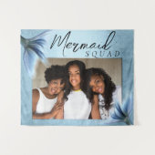 Tenture Mermaid Crew Ice Blue | Amis de Glam Sourdine Phot (Devant (Horizontal))