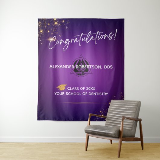 Tenture Modern Congratulations Dentist Graduation Purple (En situation)