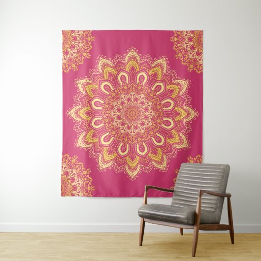 Tenture Moderne Elégant Yellow Raspberry rose Boho Mandala (En situation)