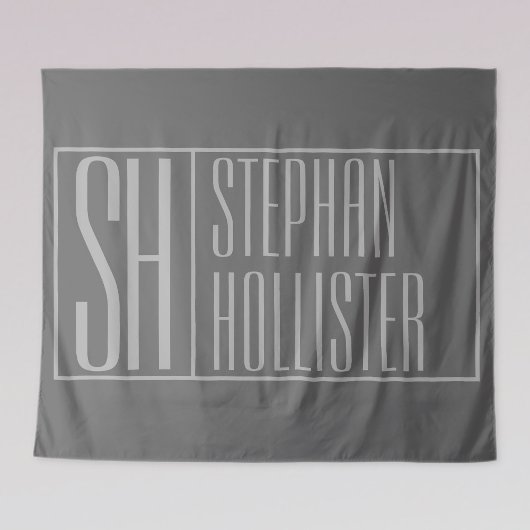 Tenture Moderne, gris sur gris foncé, logo avec initiales 