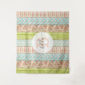 Tenture Monogramme avec nom Roses fanées sur bois rustique (Devant)