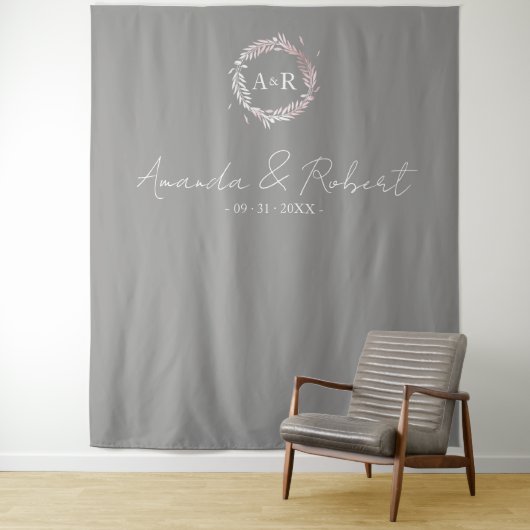 Tenture Monogramme Faux Feuilles Mariages (En situation)