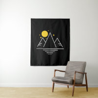 Montagnes simples avec soleil