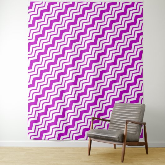 Tenture Motif de conception de zigzag chevron blanc violet (En situation)