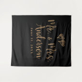 Tenture MR. & MRS. Gold Script Typographie Moderne Minimal (Devant (Horizontal))