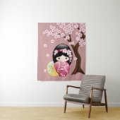 Tenture Murale Poupée Kokeshi Printemps - Cute Japonaise Geisha G (En situation)