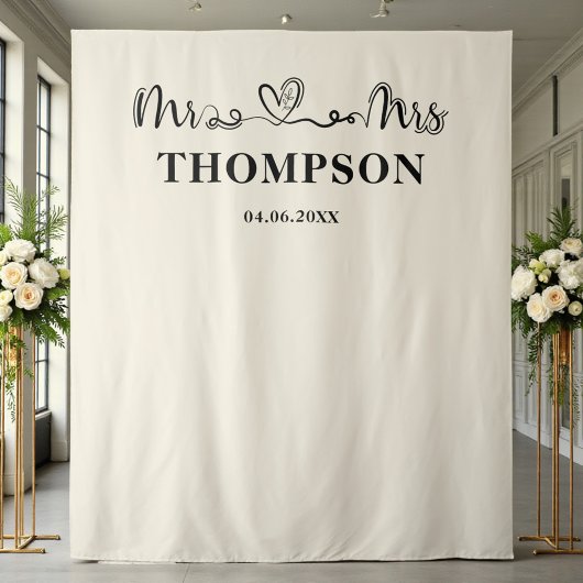 Tenture Natural White | Mr and Mrs Elegant Simple Backdrop