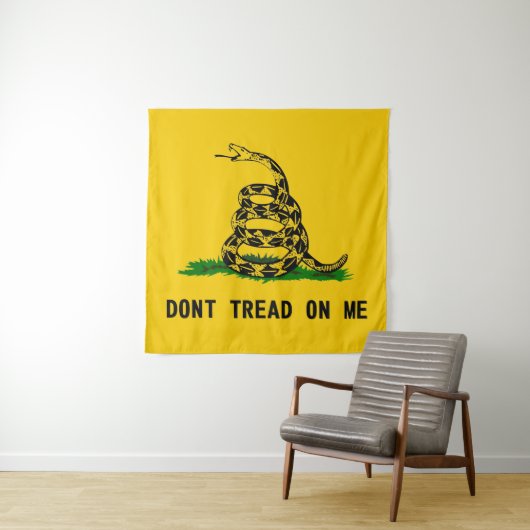 Tenture ne marchez pas drapeau usa symbole serpent histoir (En situation)