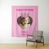 Tenture Nom de l'anniversaire photo rose tiara bébé bienve (En situation)