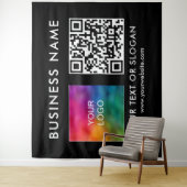 Tenture Nom du logo professionnel personnalisé Code QR XL (En situation)