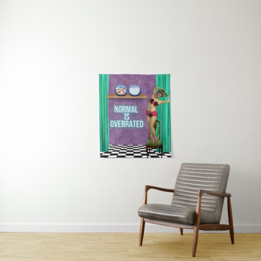 Tenture Normal est surévalué Funky & Fun Altered Art (En situation)