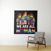 Tenture Nous sommes tous humains (En situation)