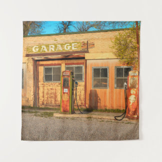 Tenture Old service station in rural Utah,  USA. vintage, 