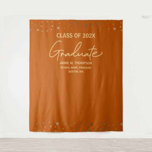 Tenture Orange Gold Class of 2024 backdrop Graduation (Devant)