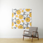 Tenture Oranges à bicyclette : Motif d'été d'aquarelle (En situation)