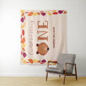 Tenture Ours qui fête son premier anniversaire d'automne (En situation)